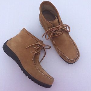 Land’s End Moccasin Boots. Size 7D (wide)